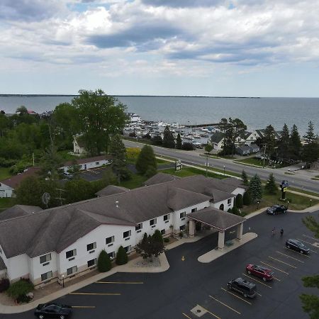 Bay Inn Tawas City Exterior foto
