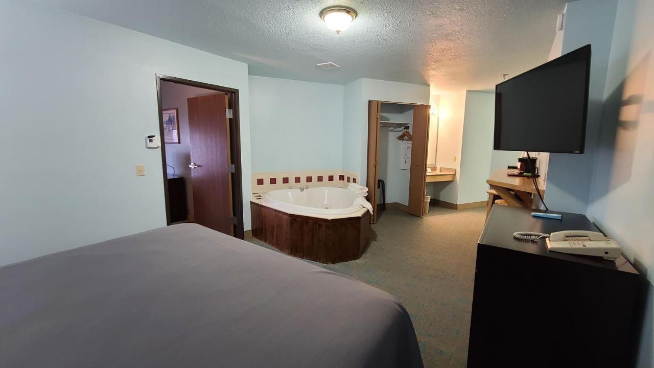 Bay Inn Tawas City Exterior foto