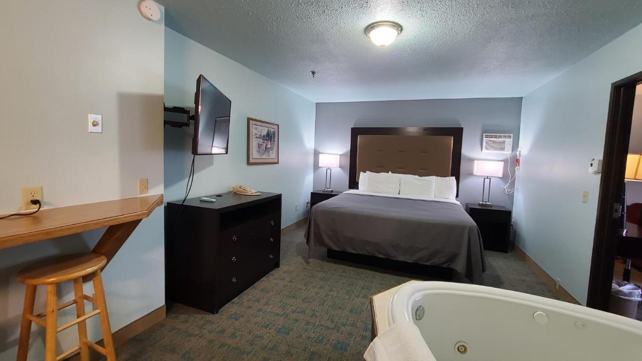 Bay Inn Tawas City Exterior foto